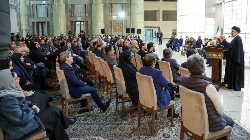 آیت الله سید ابراهیم رئیسی بعد عصرروز جمعه در نشست صمیمی با اهالی «فرهنگ و هنر»