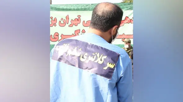 سارق شیاد با آب هویج زنان را فریب می داد + عکس و فیلم گفتگو