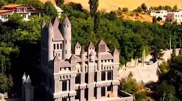 زیبایی افسانه ای قلعه اسرارآمیز اَغَشت در البرز + فیلم