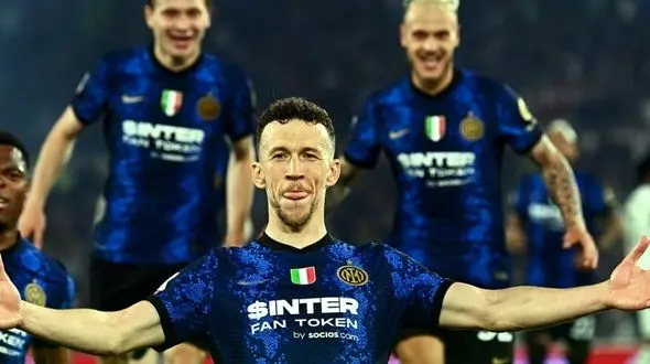 در جدال کامبک ها اینتر برد و قهرمان شد