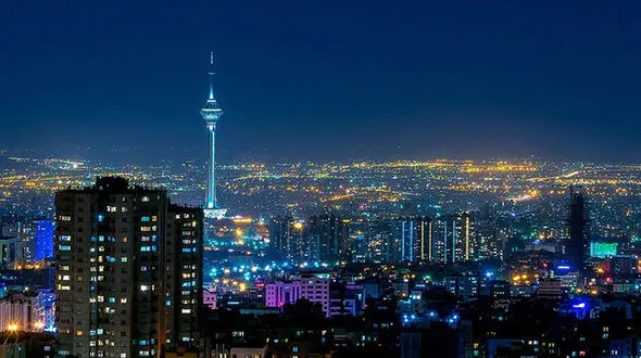 چرا ایران آرام است؟ / این شاخ و شانه کشیدن های آمریکا طبل تو خالی است؟