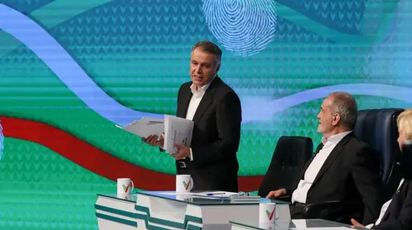 فاضلی : آقای عارف ما آبرو پیش مردم گرو نگذاشتیم تا امثال پسرتان در دولت جولان دهند!