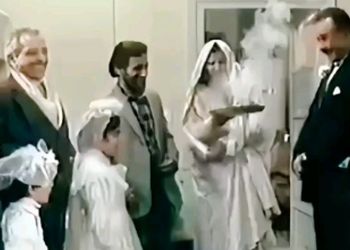 فیلم / نگاهی به عروسی‌های دهه 60 با حال و هوایی که دیگه هیچ وقت تکرار نمیشه /  اون زمان همه چی یجور دیگه خوب بود / خیار و سیب، شیرینی زبان / یادش بخیر !