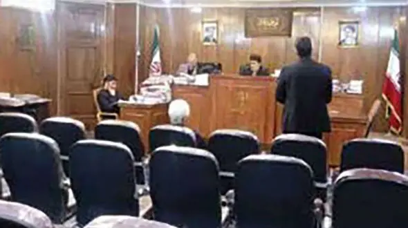 پسر 20 ساله کرجی خواهر بی آبرویش را سلاخی کرد / سارا از شوهرش قهر کرده بود