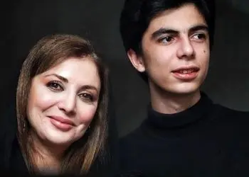 فیلم / نگاهی به تیپ و استایل شیک بازیگران در اکران فیلم «سینما شهر قصه»/ از درخشش رویا میرعلمی و حامد کمیلی تا استایل حمیدرضا پگاه، رضا عطاران و حسین ماهینی ...