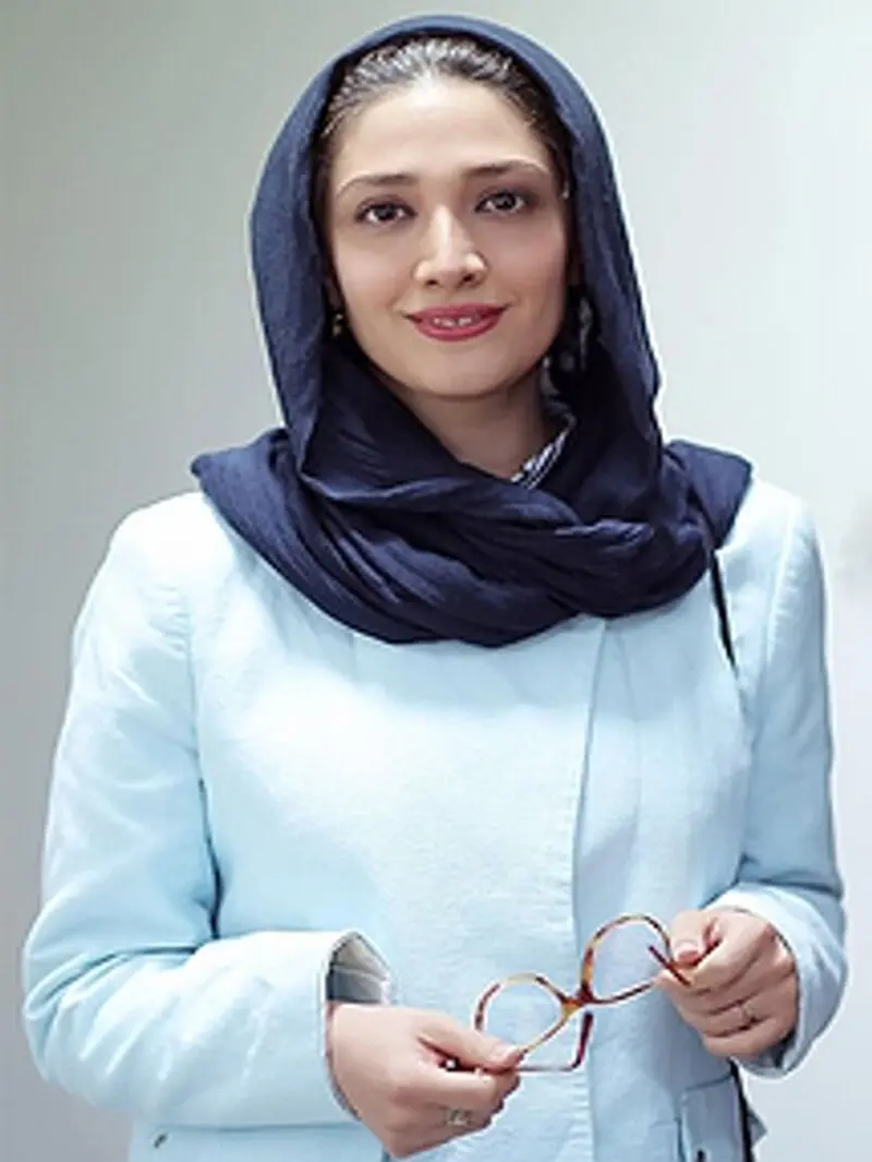استایل مینا ساداتی و بیوگرافی او