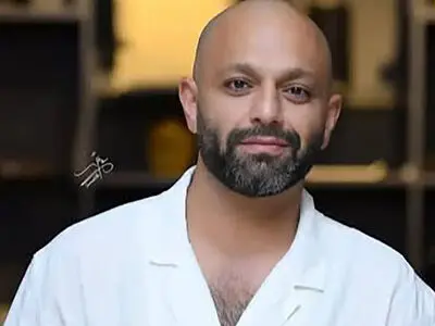 تصاویر دیده نشده از خانه صابر ابر/ ؛ کتابخانه بزرگ و دکور هنری بازیگر خاص سینما