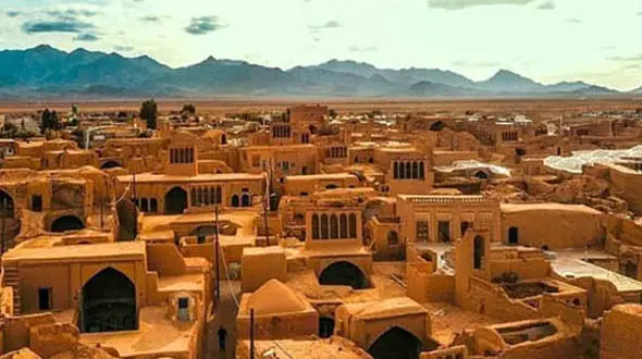 از شهر یزد و بافت تاریخی اش تا هم اکنون بین الحرمین