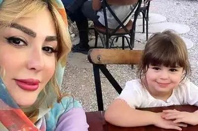 فیلم / نیوشا ضیغمی:  آنجلینا جولی 6 تا بچه داره .... جنیفر لوپز هم  کلی بچه داره ... پس خانم بازیگرای ایرانی نباید بگن بچه نه نه ... چه اشکالی داره ....