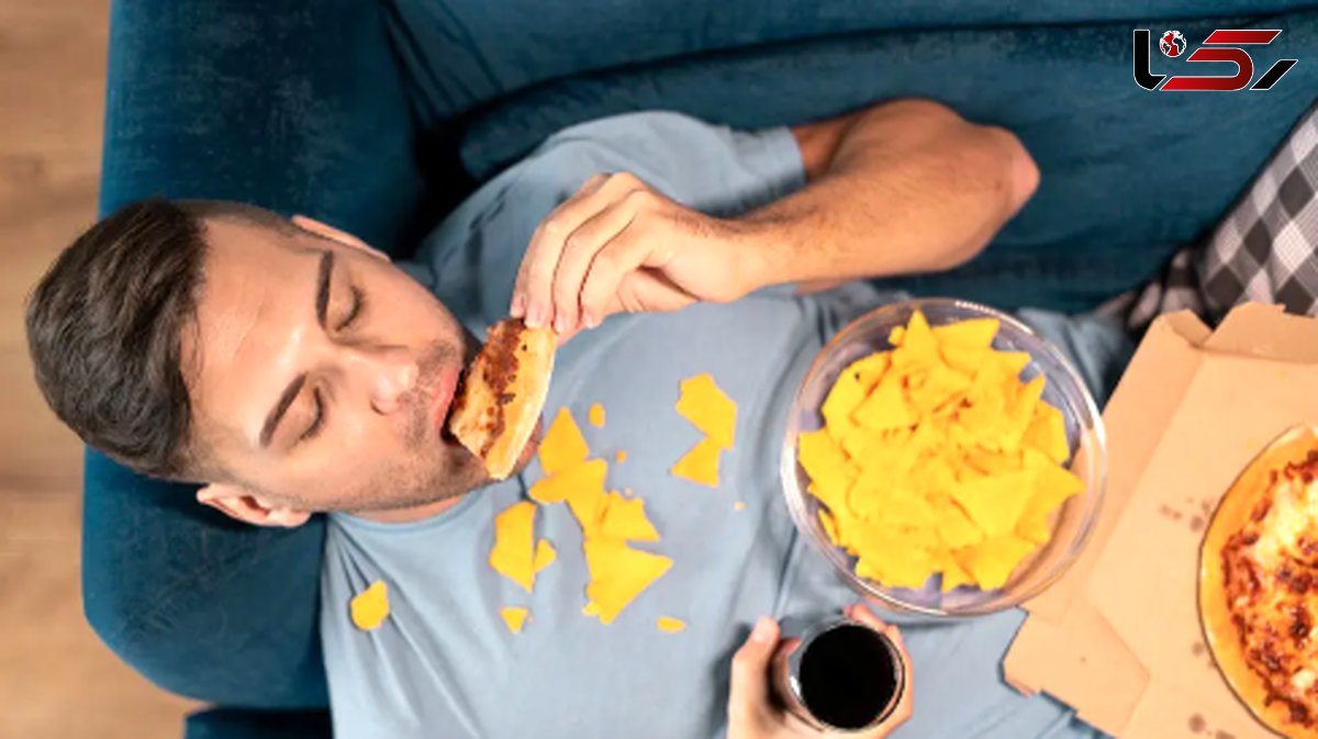  با این 7 تکنیک جالب، پرخوری استرسی را مهار کنید 