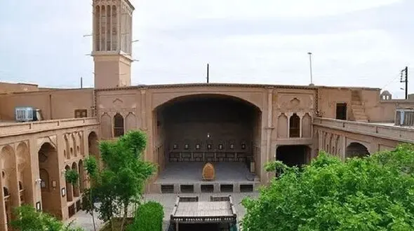 کشف لوکس ترین خانه تاریخی یزد با 3 حیاط باصفا و 22 اتاق مجلل / عکس