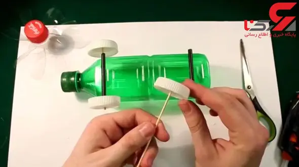 اشیاء دور ریختنی خود ر ا با این روش به ماشین پرسرعت تبدیل کنید! +فیلم