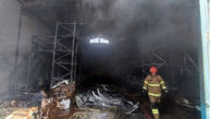 آتش‌سوزی در کارگاه تولید شانه‌های تخم مرغ در اردستان