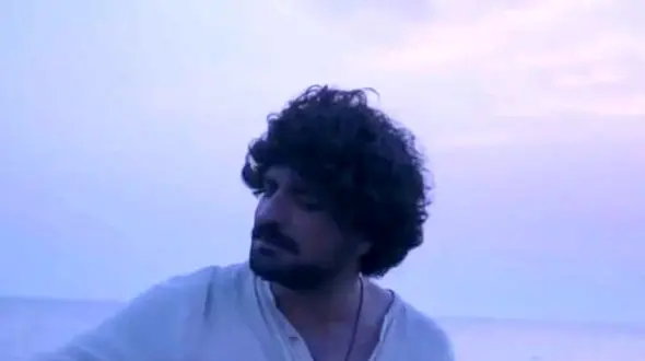 پربازدید شدن خوانندگی بی‌نظیر و عاشقانه عرفان طهماسبی، ستاره عصرجدید در کنسرت جدیدش/ قدرت صداش معرکه است+ویدیو