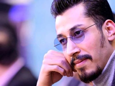 فیلم آواز خوانی فوق احساسی  و باشکوه بهرام افشاری ؛ قشنگ تر از چشات کجاست، بگو برم بجورم، من عاشق چشات شدم، چجورم...