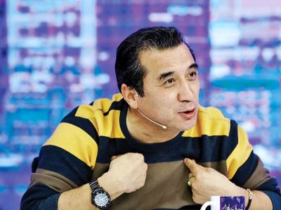 خداداد عزیزی: در مشهد بالا باشی دزدی../، فقیر باشی.../ من با فوتبال به بیشتر از حقم رسیدم چون فقط 4 کلاس درس خوانده‌ام و...