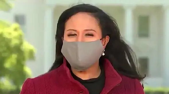 اقدام جالب خانم خبرنگار هنگام  یک حادثه در پخش زنده + فیلم