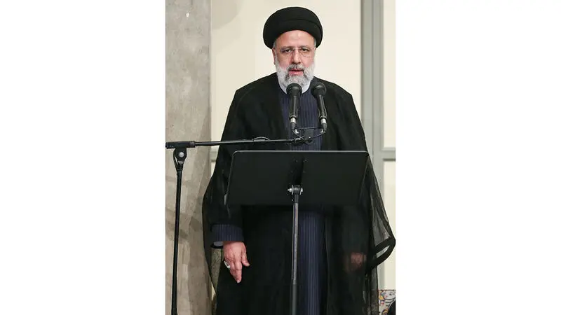 سران قوا، مسئولان و کارگزاران نظام عصر امروز چهارشنبه با رهبر انقلاب اسلامی دیدار کردند. 