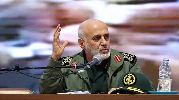 انتقاد سردار رشید به سردار علایی، چرا نام شهید حسن باقری را حذف کردید؟