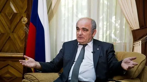 سفیر مسکو در تهران: ایران به روسیه بدهکار است! / با ظریف موافق نیستم