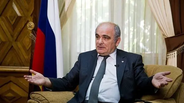 سفیر مسکو در تهران: ایران به روسیه بدهکار است! / با ظریف موافق نیستم