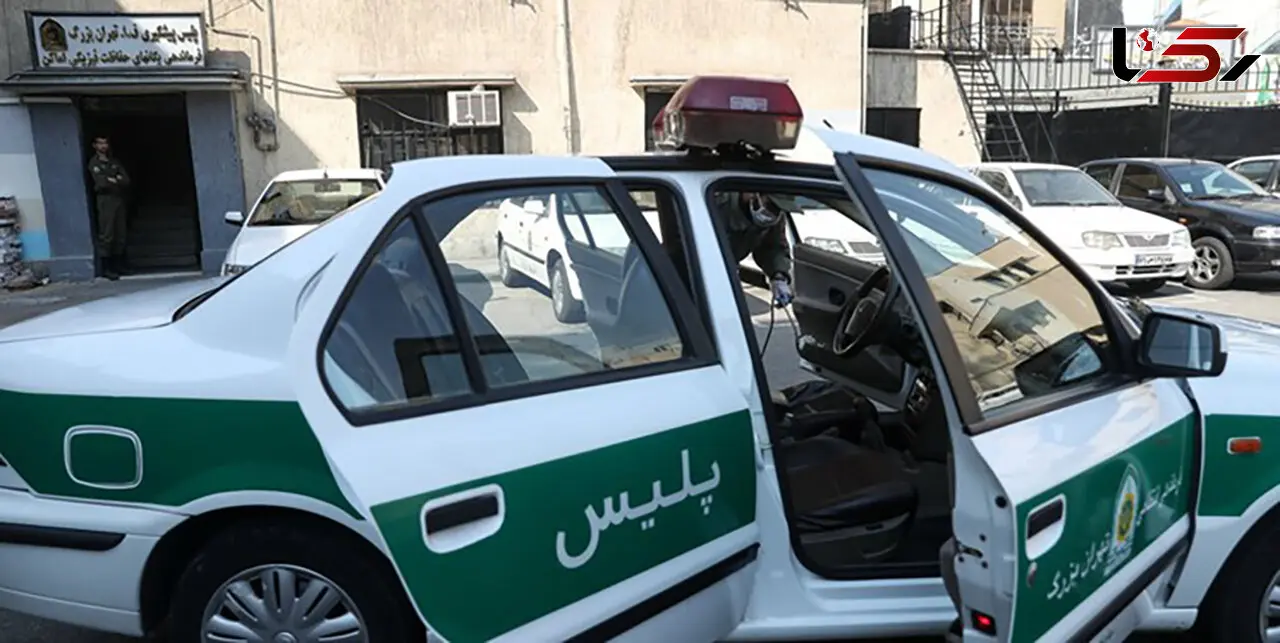 این زن تهرانی جلوی کلانتری، مشکل حجاب را حل می‌کند 