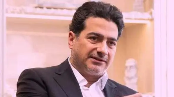 دانلود آهنگ عاشق شدم من در زندگانی بر جان زد آتش عشق نهانی / با صدای بهشتی همایون شجریان