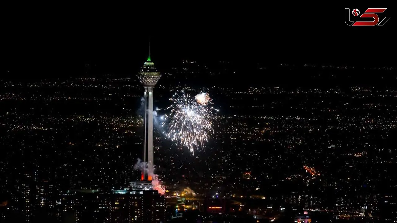 شب زیبا در برج میلاد به مناسبت سالگرد انقلاب اسلامی + عکس