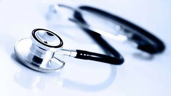 عجیب‌ترین پدیده‌های دنیای پزشکی؛ از مرد پاوربانکی تا به دنیا آوردن توده سنگی!
