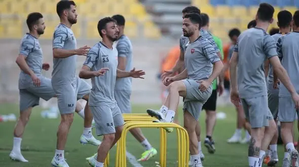محرومیت احتمالی پرسپولیس چه بلایی سر بازیکنان جدید می‌آورد؟