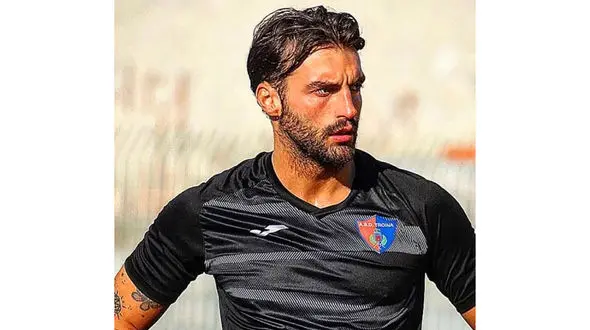 پادوانی نامزدش را با چماق کشت / فوتبالیست سرشناس شوگرمامی داشت! + عکس