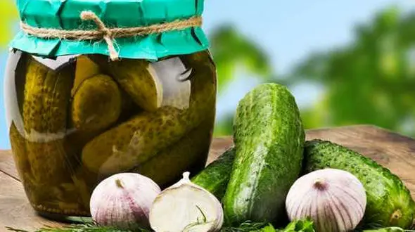 دستور تهیه خیار شور خانگی