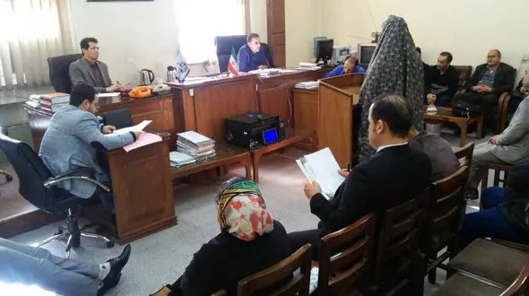 عروس کینه جو شب با لباس سربازی بالای سر خواهرشوهر رفت + عکس