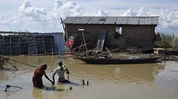  مرگ 253 زن و مرد در سیل ویرانگر شمال شرق هند