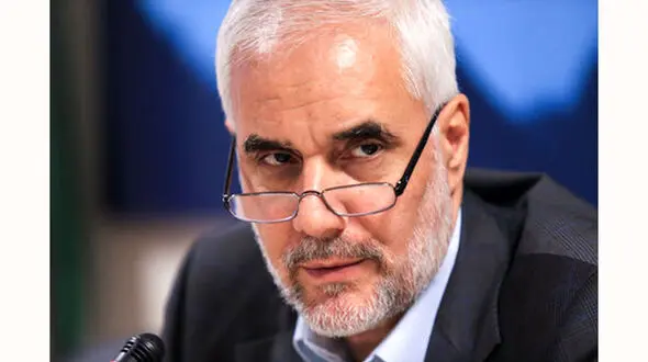 محسن مهرعلیزاده :  اگر وزارت بهداشت  دست از مافیابازی بردارد ، ایرانیان سه ماهه واکسینه می شوند