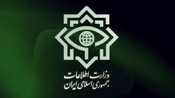 وزارت اطلاعات یک سردفتر تهرانی و کارچاق کن های اداره ثبت را به جرم زمین خواری دستگیر کرد