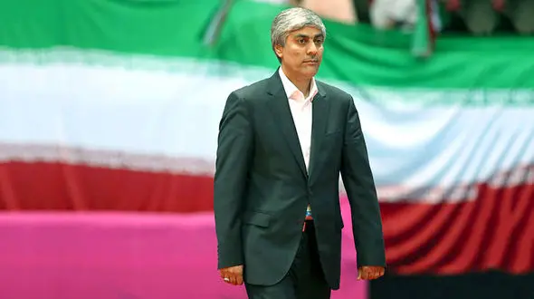 موافقان و مخالفان کیومرث هاشمی وزیر پیشنهادی ورزش و جوانان چه گفتند؟