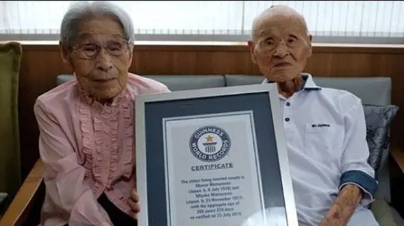 زوجی که با طولانی‌ترین زندگی مشترک کنار یکدیگر رکورد زدند +عکس