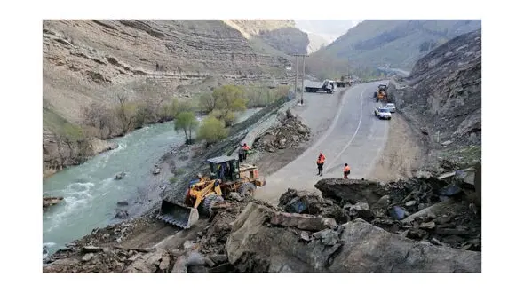 خراب شدن زیباترین جاده مازندران + عکس