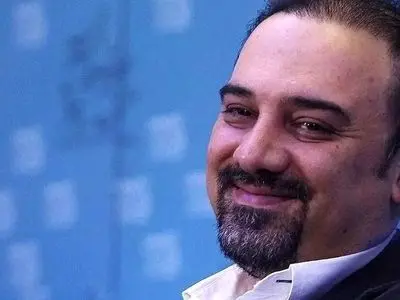 فیلم / برزو ارجمند: از مهاحرت پشیمانم / در ایران همه چی داشتم در آمریکا بی معنیم.. / در محکمی را به روی خودم بستم ... / کار هایی اینجا کردم که باور نمی کنم.. 