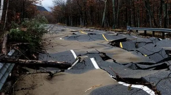 زنگ خطر برای جاده های کشور / نهادهای نظارتی برای ایمنی جاده ها آماده شوند