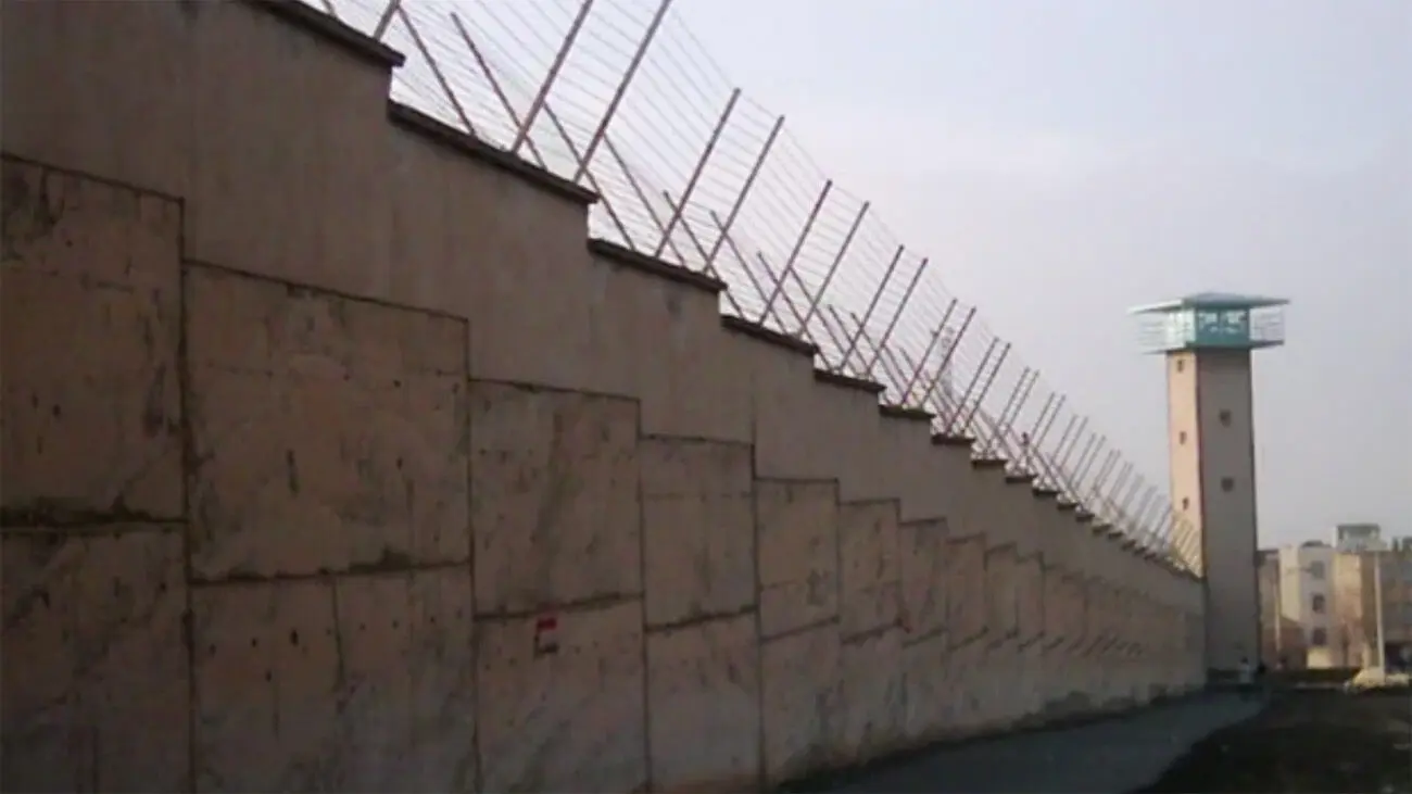 علت اعدام نشدن 21 زندانی در زندان کرج + فیلم