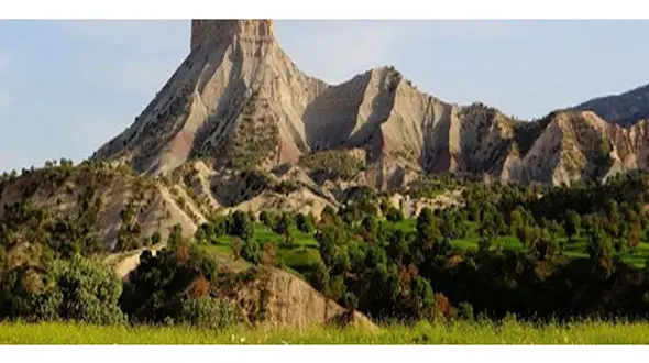 ایده میدان آزادی تهران از کجا آمد؟/لذت گل‌گشت در جاذبه‌های گردشگری ایلام