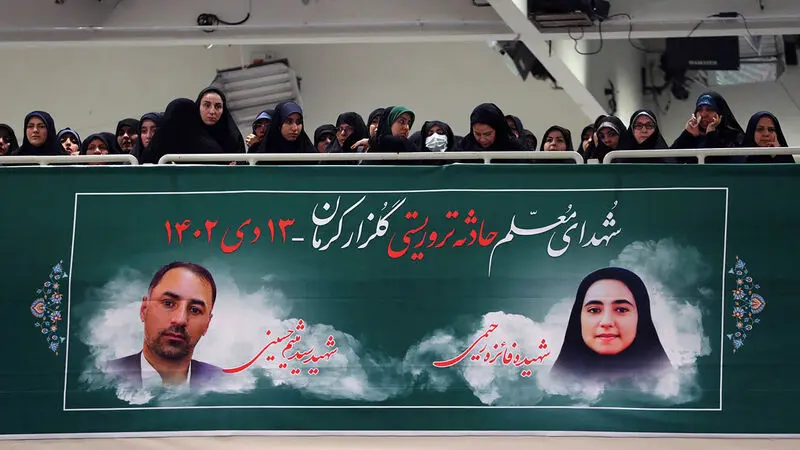 حضرت آیت الله خامنه ای رهبر معظم انقلاب در دیدار هزاران نفر از معلمان و فرهنگیان سراسر کشور به مناسبت روز معلم	