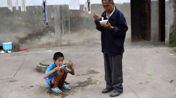 زندان خانگی پس از 10 سال اسارت لو رفت+عکس