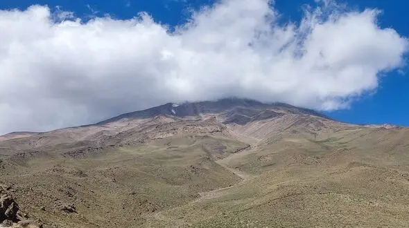 نابودی دماوند با هجوم کوهنوردان / آلودگی شدید  با حجم انبوه فضولات انسانی/ لزوم ورود وزارت ورزش + فیلم