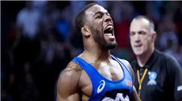 قهرمان جهان و المپیک امریکای: در ایران محبوب‌تر از کشورم خودم هستم 