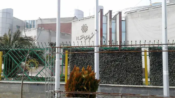 وعده های جدید شهرداری منطقه 16 به پیمانکارهای طلبکار + عکس