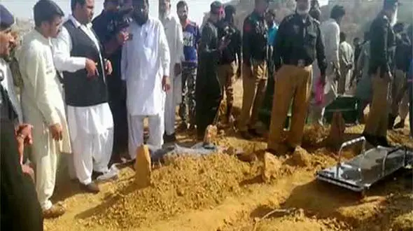 اعدام عروس و داماد عاشق! + عکس