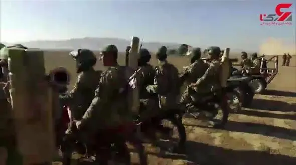 رکورد زنی تیپ ۵۵ هوابرد ارتش در انتقال نیرو + فیلم